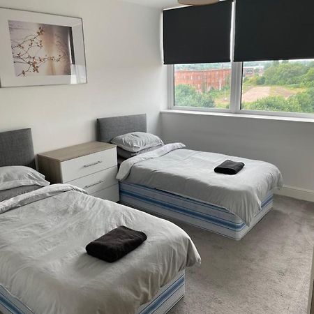 #0611 Two Bedroom Serviced Apartment - Free Parking 德比 外观 照片